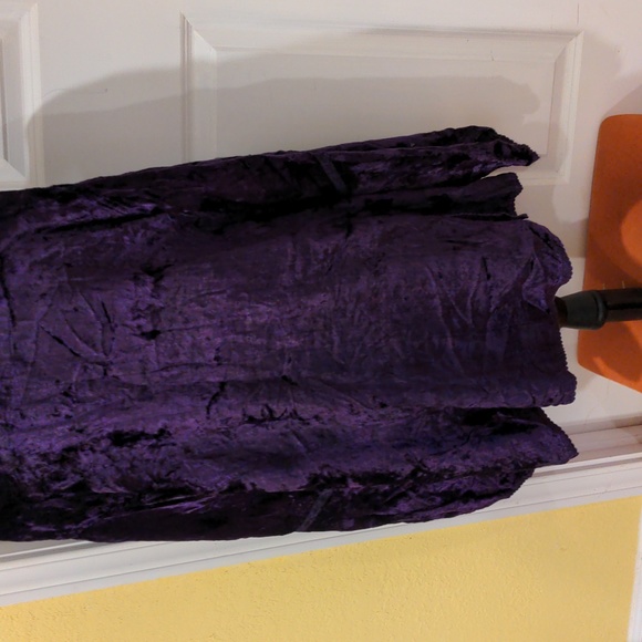 Velvet Romeo & Juliet Top - Picture 5 of 16